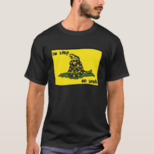 T-shirt Pas D'Étape Sur Le Mème Drapeau Snek Gadsden