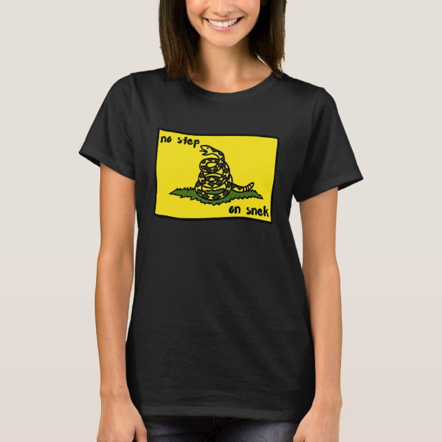 T-shirt Pas D'Étape Sur Le Mème Drapeau Snek Gadsden (Devant)
