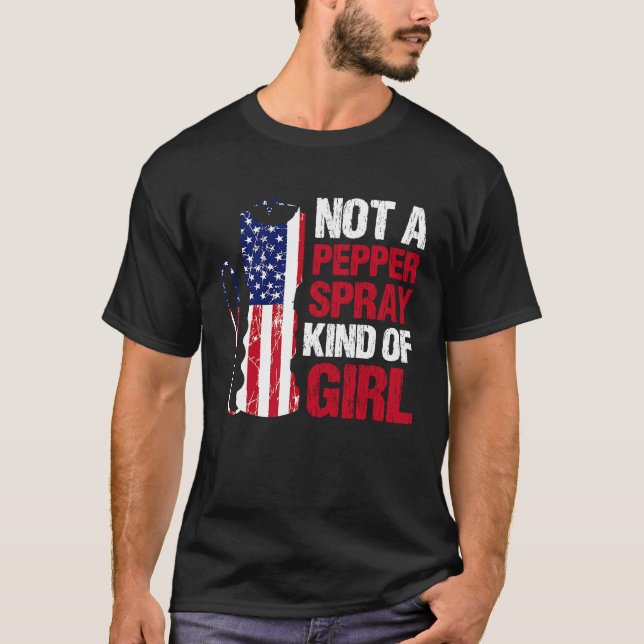 T-shirt Pas un vaporisateur de poivre genre de fille pour  (Devant)