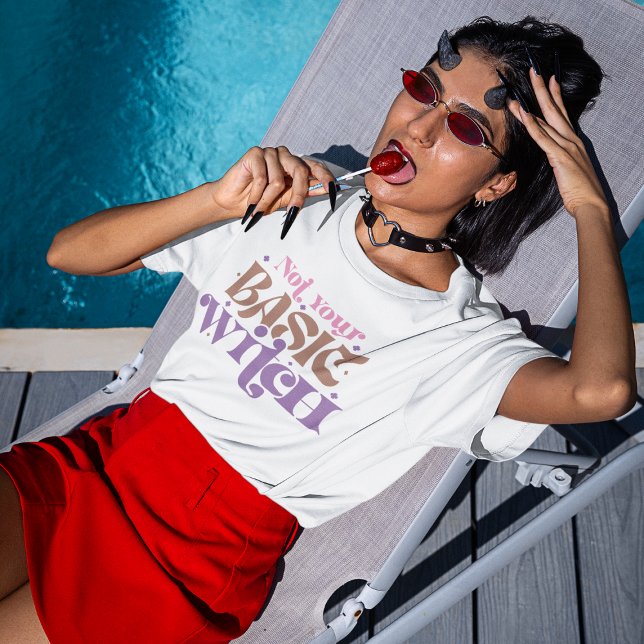 T-shirt Pas votre sorcière de base Éffrayant Halloween mag (Créateur téléchargé)