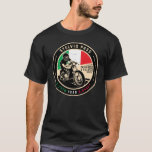 T-shirt Pass Stelvio | Passo Dello Stelvio | Motorcycle<br><div class="desc">Stelvio Pass fait dans un emblème de style vintage et en détresse. Il s'agit d'un célèbre col de montagne situé le long des Alpes orientales en Italie.</div>