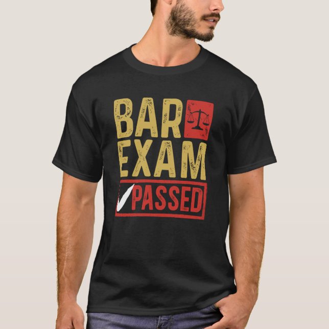 T-shirt Passage de l'examen de droit de l'école de droit N (Devant)
