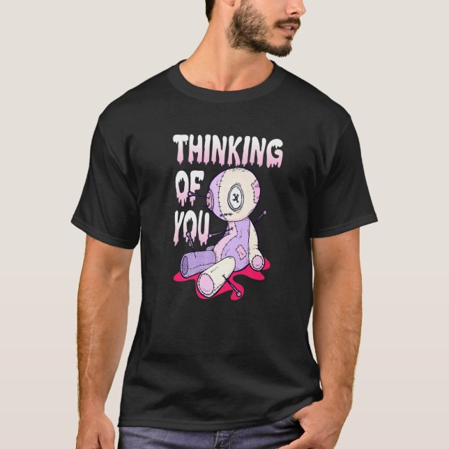 T-shirt Pastel Goth Voodoo Poupée Penser À Vous Ours En Te (Devant)