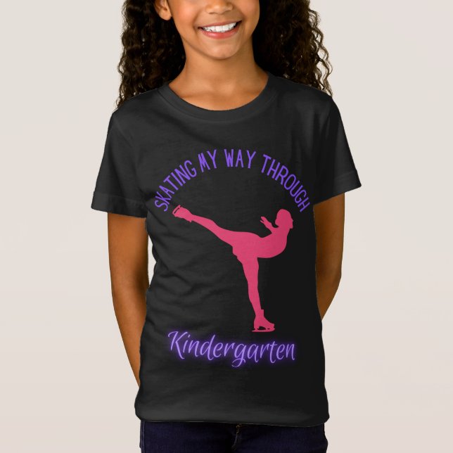 T-Shirt Patinage à travers la maternelle (Devant)