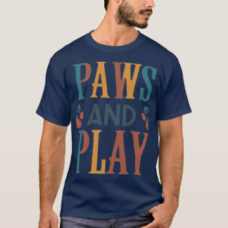 T-shirt Paws and Play.