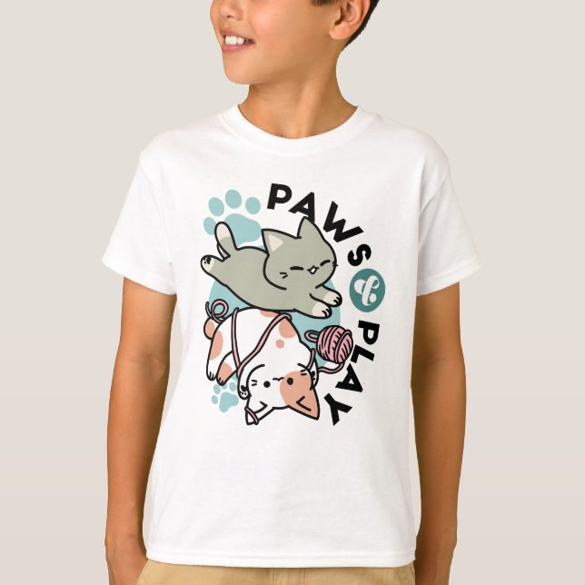 T-shirt Paws and Play – Adorable Cat Illustration (Devant)