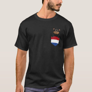 T-shirt Pays-Bas Drapeau Chihuahua Noir Chien Dans Une Poc