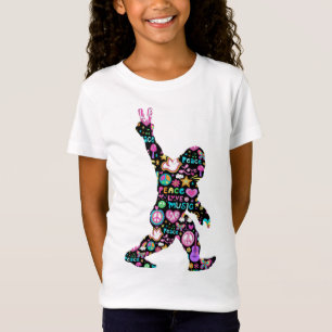 T-Shirt Peace Love Bigfoot Hippie Funny Bigfoot Lover