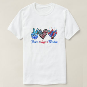 T-shirt Peace Love Freedom 4 juillet Us Feu d'artifice du 
