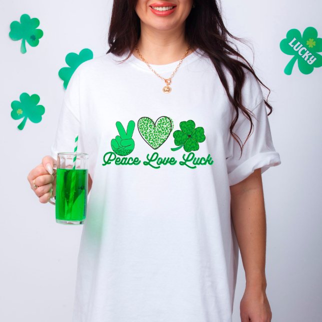 T-shirt Peace Love Jour de la Saint Patrick de chance Gree (Créateur téléchargé)