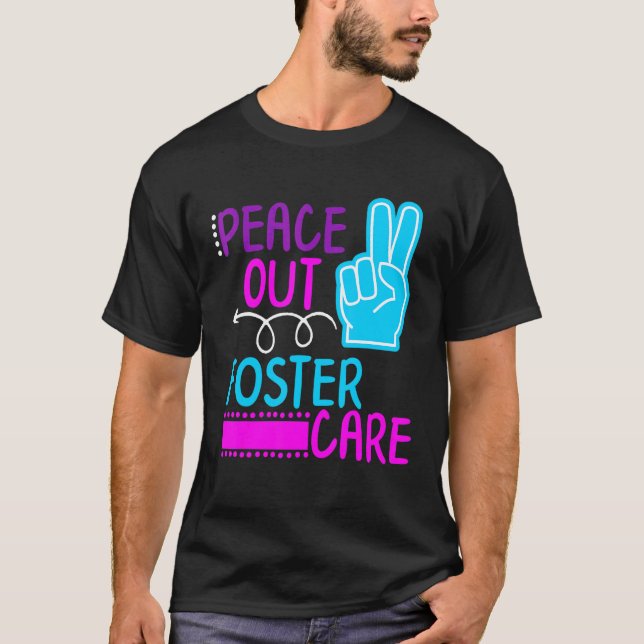 T-shirt Peace Out Soins d'accueil Enfants Adoption moderne (Devant)