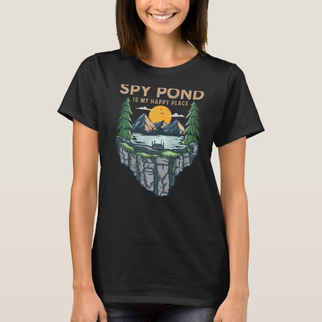 T-shirt Pêche Bateau Camping My Happy Place Spy Pond (Devant)