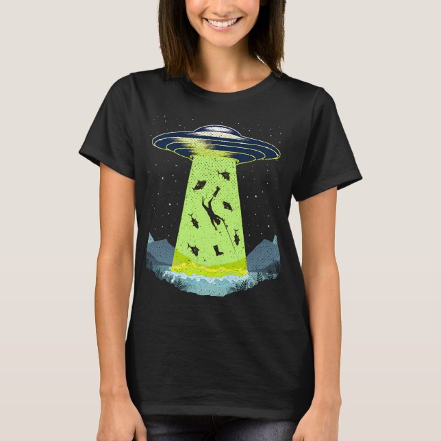 T-shirt Pêche drôle d'UFO d'alien au lac (Devant)