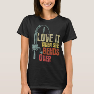 T-shirt Pêcher Pour Les Hommes Je L'Aime Quand Elle Tire A