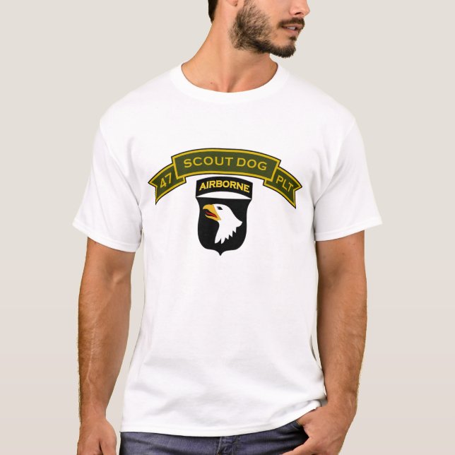 T-shirt Pelotons de chien de scout (Devant)