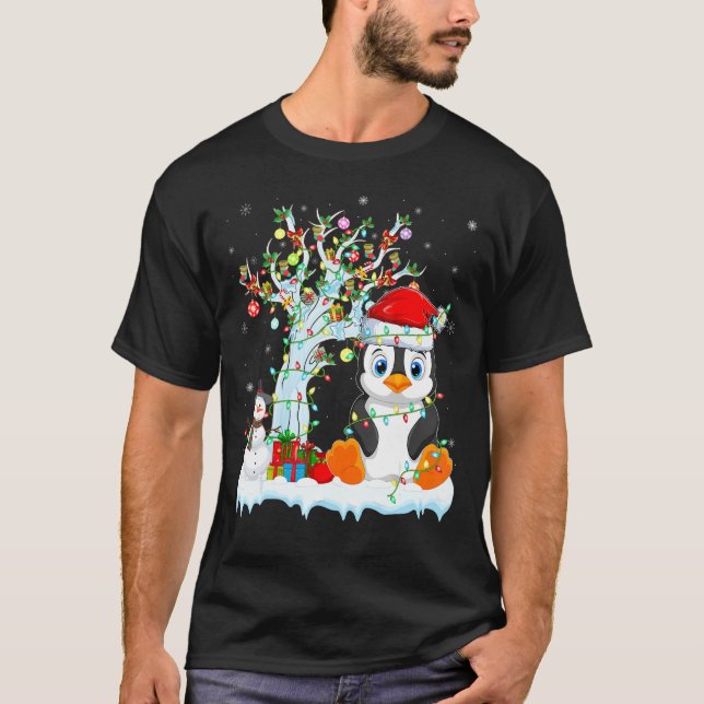 T-shirt Penguin Bird Xmas Tree Lighting Santa Hat Penguin  (Devant)