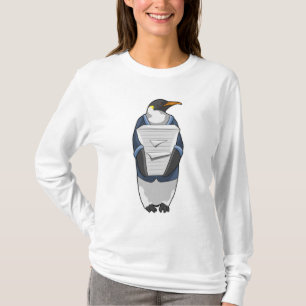 T-shirt Penguin comme secrétaire avec pile de papier