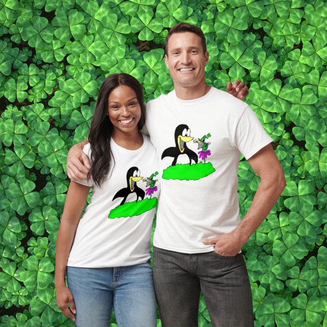 T-shirt Penguin et Leprechaun Unisex (Penguin and Leprechaun Unisex T-Shirt)
