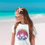 T-shirt Personnalisé Famille Vacances Plage Palm Tree Enfa<br><div class="desc">Cool jumelés t-shirts de vacances à la plage de réunion familiale pour vos enfants à porter sur une croisière sur l'île. Doté de beaux palmiers face à un joli coucher de soleil de plage rose. Des tee - shirts sur mesure pour votre séjour d'été à la mer.</div>