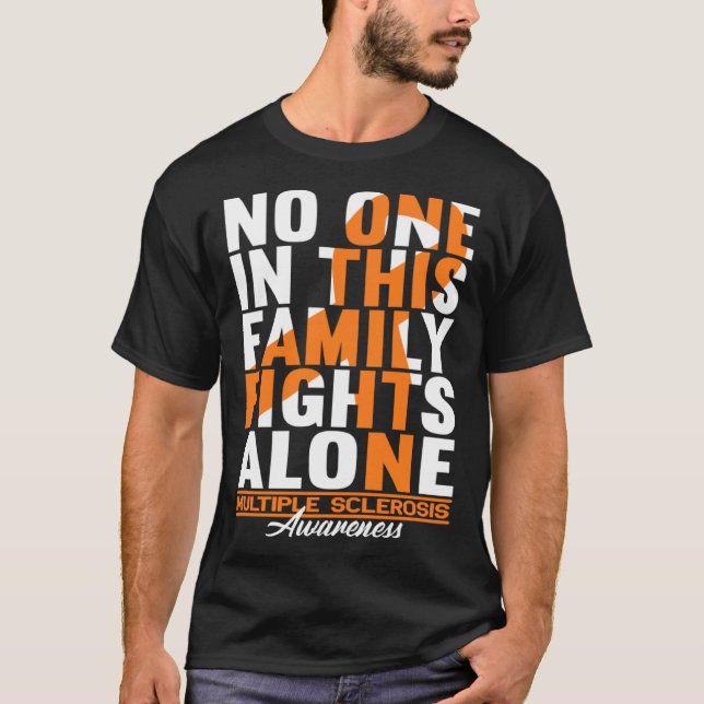 T-shirt Personne Dans Cette Famille Ne Se bat Seul I MS Mu (Devant)