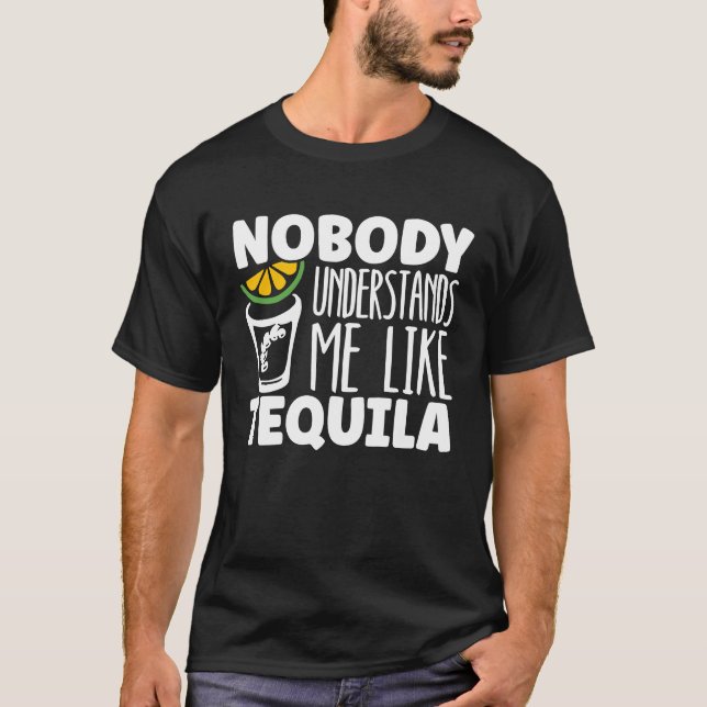 T-shirt Personne Ne Me Comprend Comme Un Boisson D'Alcool  (Devant)