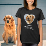 T-shirt Pet Mom Photo personnalisée Chien personnalisé<br><div class="desc">Maman de chien ... Surprenez votre maman de chien préférée cette Fête des Mères, Noël ou son anniversaire avec ce super mignon t-shirt personnalisé photo animal de compagnie. Customisez cette chemise de maman chien avec les photos préférées de votre chien, et le nom. Cette chemise pour chien est un must...</div>