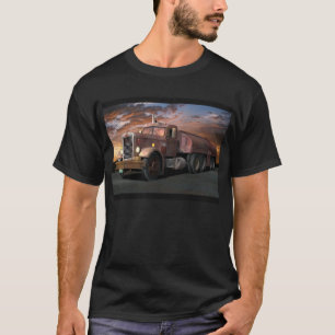 T-shirt Peterbilt "camion de duel" avec le tee - shirt de