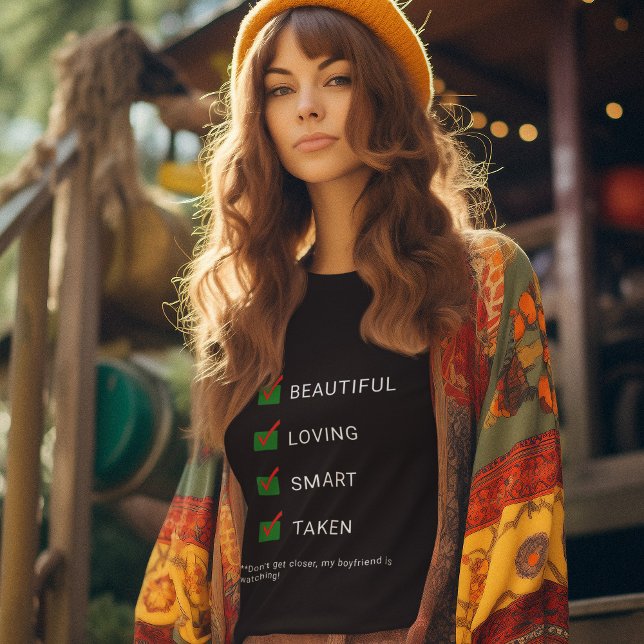 T-shirt Petite amie drôle typographie personnalisée Valent (Créateur téléchargé)