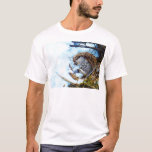 T-shirt Petite souris qui dort dans la neige<br><div class="desc">Little mouse dans la photo de Snow par Sandy Closs. Mouse,  mice,  pet ,  wildlife ,  "winter animal",  animals,  winter,  "Christmas mouse" "Christmas mice""mouse lover""mice lover""mice lovers"</div>