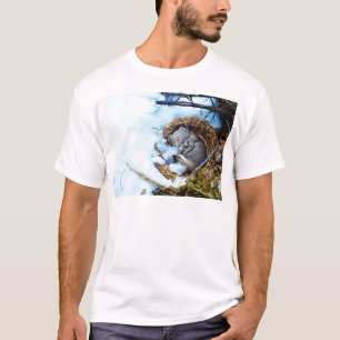 T-shirt Petite souris qui dort dans la neige