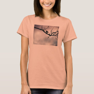 T-shirt Peu de silhouette d'oiseau d'hiver