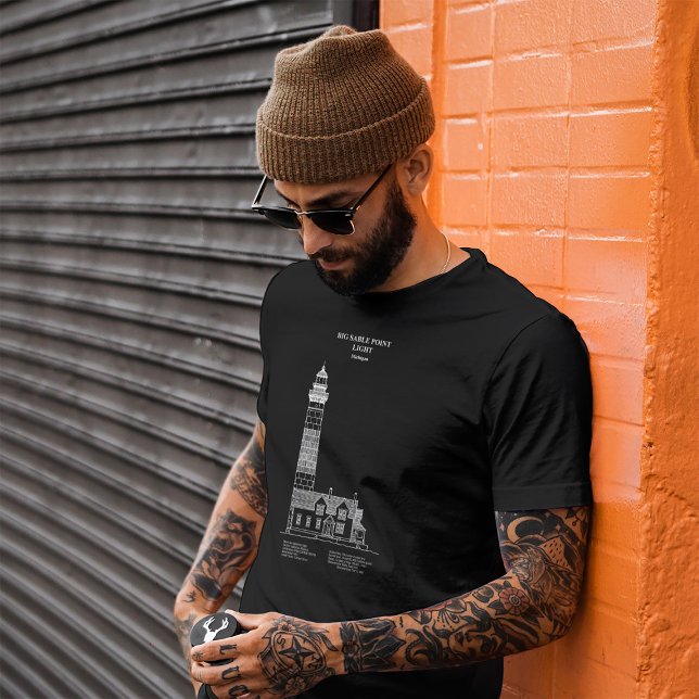 T-shirt Phare de Big Sable Point - Michigan – ap. J.-C. (Big Sable Point Lighthouse - Michigan – AD. Men Basic Black T-Shirt)