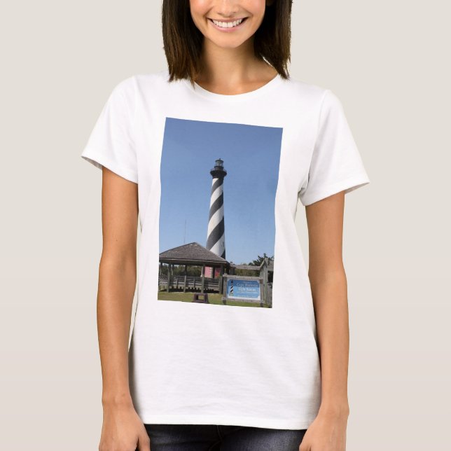 T-shirt Phare de Cape Hatteras, NC photo en chemise (Devant)