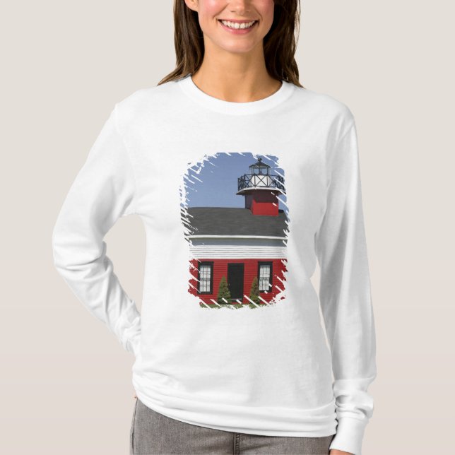 T-shirt Phare déplacé sur le rivage à Douglas près de (Devant)
