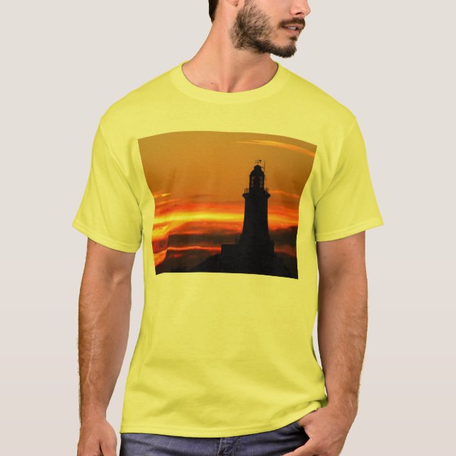 T-shirt Phare et ciel en feu (Devant)