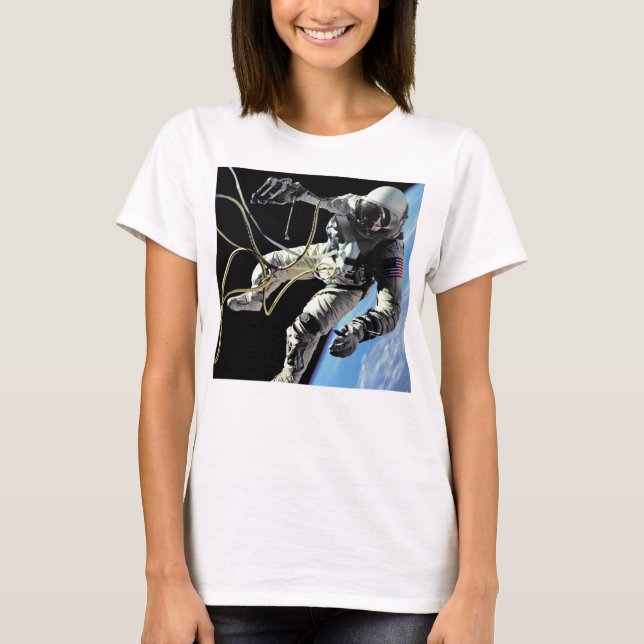 T-shirt Photo de la première sortie dans l'espace d'un ast (Devant)