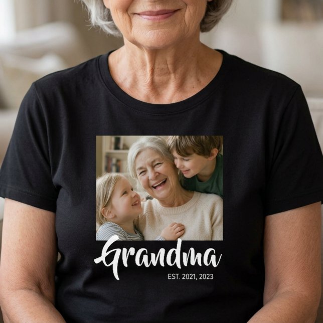 T-shirt Photo de script établi de grand-mère (Grandma Established Script Photo T-Shirt)
