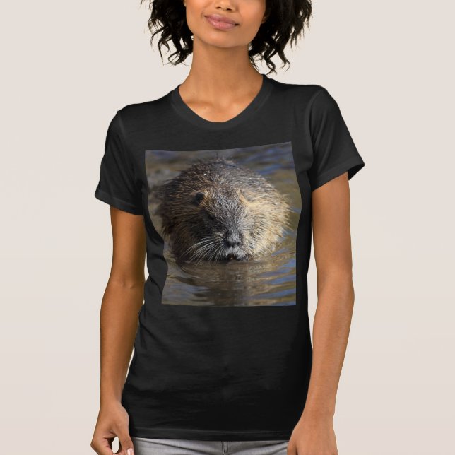 T-shirt Photo d'un coypu (coypus de Myocastor) dans l'eau (Devant)