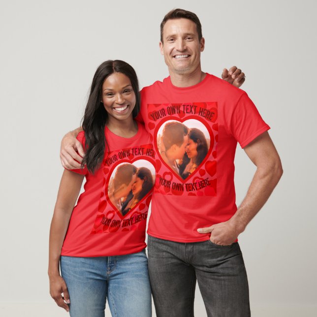 T-shirt Photo en forme de coeur rouge personnalisée (Unisexe)