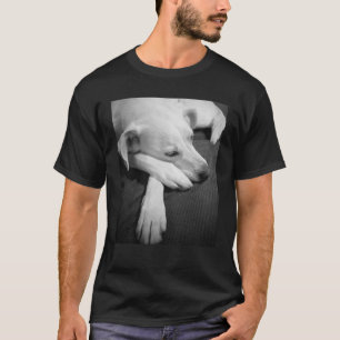 T-shirt Photo en noir et blanc d'un beau chien dormant