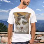 T-shirt Photo Et Texte Personnalisés<br><div class="desc">Téléchargez votre photo, ajoutez un nom ou un texte, et créez facilement votre t-shirt photo personnalisé. Cliquez sur PERSONNALISER pour modifier la couleur du texte. Vous pouvez TRANSFÉRER ce DESIGN sur d'autres produits Zazzle et l'ajuster à la plupart des articles Zazzle. Vous pouvez également cliquer sur CUSTOMISER PLUS LOIN pour...</div>