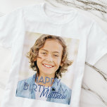 T-shirt Photo simple moderne Accueil d'anniversaire<br><div class="desc">Le design est moderne et simple. Ajoutez une photo personnalisée du célébrant d'anniversaire et ajoutez son nom,  ajoutez un message personnalisé</div>