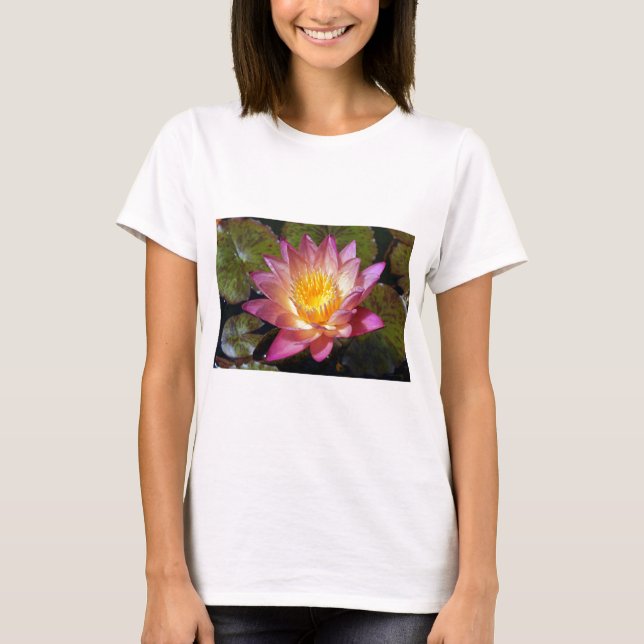 T-shirt Photos Pink Water Lily (Devant)