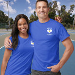 T-shirt Pickleball Club Paddle, Ball, Nom Numéro sur le do<br><div class="desc">Un t-shirt de pickleball avec Pickleball Croisé Paddles, balle et texte sur le devant et nom et numéro sur le dos. Parfait pour les clubs, les équipes de pickleball ou juste pour le plaisir. Ajoutez le nom du club, le nom du joueur, la ville, l'état, les détails du tournoi, etc....</div>