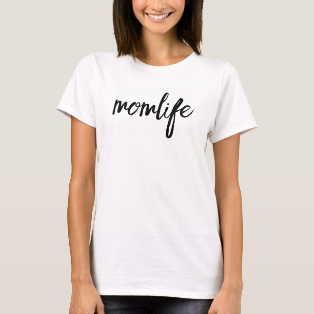 T-shirt Pièce en t de graphique de la vie de maman (Devant)