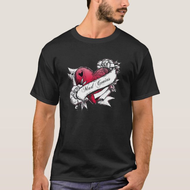T-shirt Pièce en t folle de coeur de tatouage de génie (Devant)