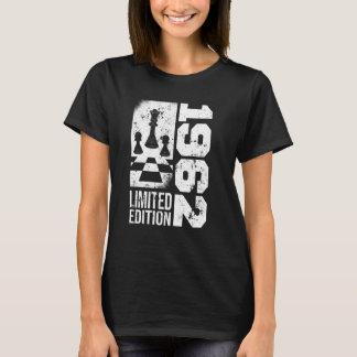 T-shirt Pièces d'échecs de naissance 1962 Joueur d'échecs