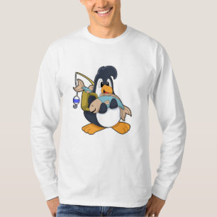 T-shirt Pingouin comme pêcheur avec poisson