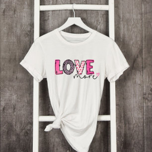 T-shirt Pink Love More Saint Valentin