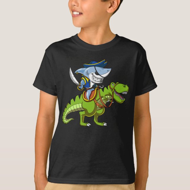T-shirt Pirate De Requin Circulant Un Imaginaire Dinosaure (Devant)